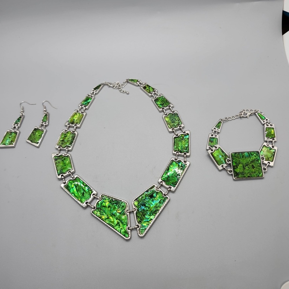 Iridescent Green Abalone Shell Inlay 3 PC Necklace Bracelet Earrings Set - Picture 2 of 3